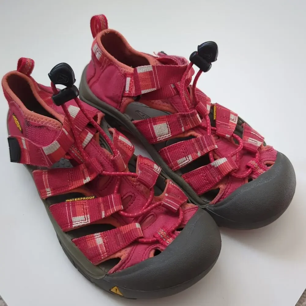 Keen Footwear Kids Strappy Waterproof Newport H2‎ Hydro Sandals Pink Girls US 3